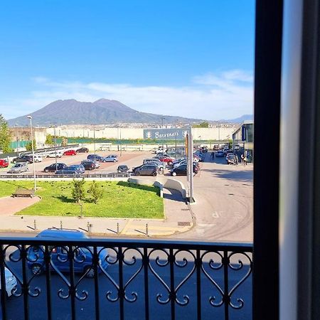 Archihouse Suites Napoli Ngoại thất bức ảnh