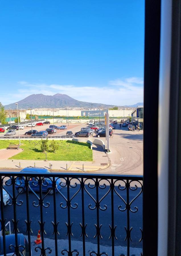 Archihouse Suites Napoli Ngoại thất bức ảnh