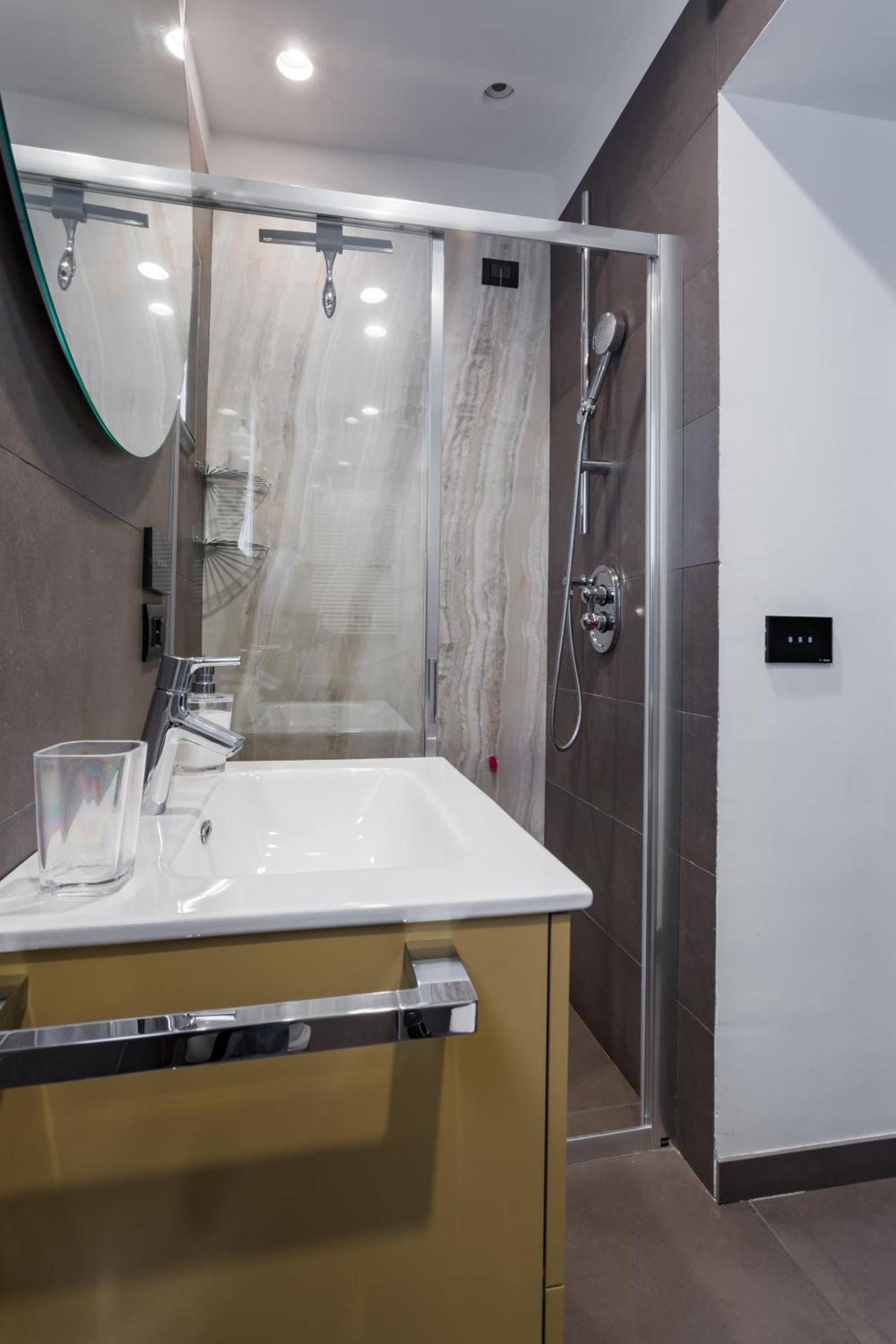 Archihouse Suites Napoli Ngoại thất bức ảnh