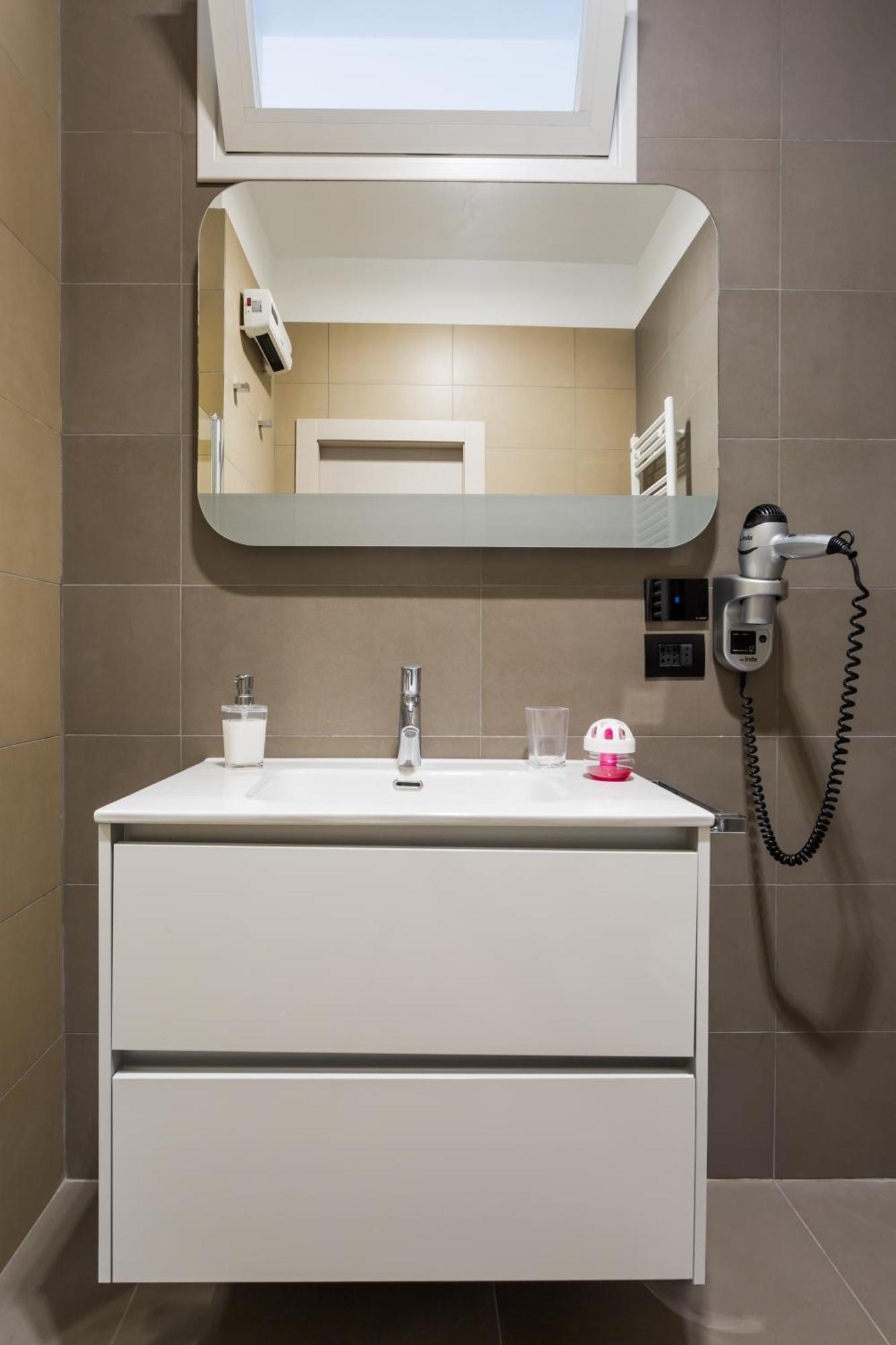 Archihouse Suites Napoli Ngoại thất bức ảnh